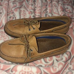 Sperry boat shoes